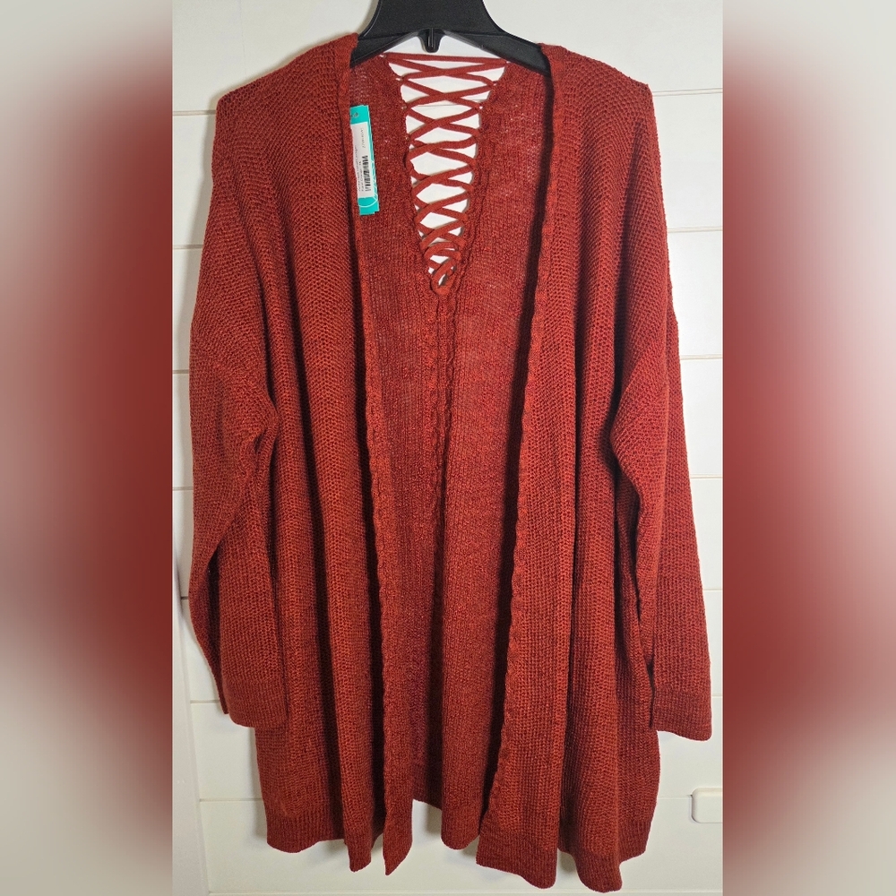Lety & Me Yvette Back Detail Cardigan 3x